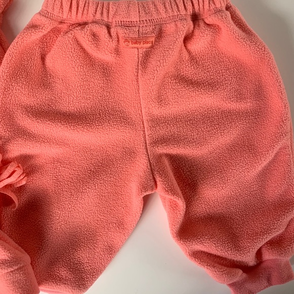 Children’s Place Bear Sweats & Hat Set - Picture 8 of 8